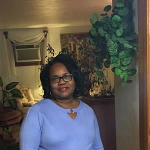 Meet your Posher, Gloria